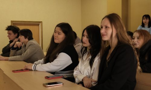 Стать частью мира кино, не выходя из колледжа