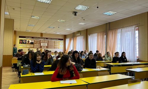 Профилактическая беседа с инспектором ПДН